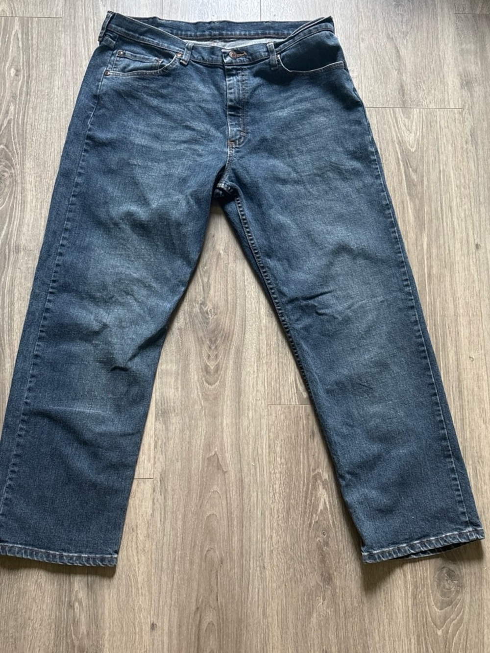 Wrangler Men's Dark Blue Relaxed Fit Jeans